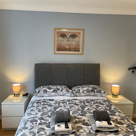 Kensal Lodge 2 Guest House London Bagian luar foto