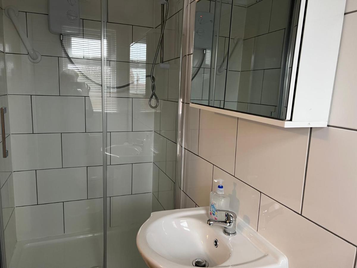 Kensal Lodge 2 Guest House London Bagian luar foto