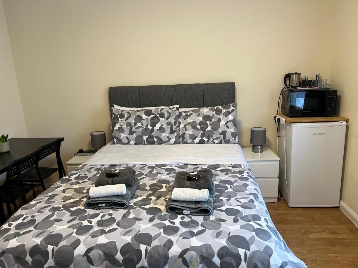 Kensal Lodge 2 Guest House London Bagian luar foto