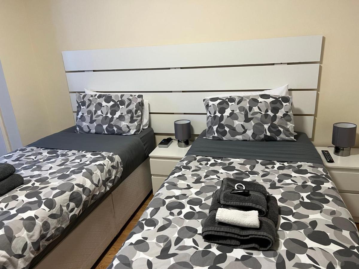 Kensal Lodge 2 Guest House London Bagian luar foto