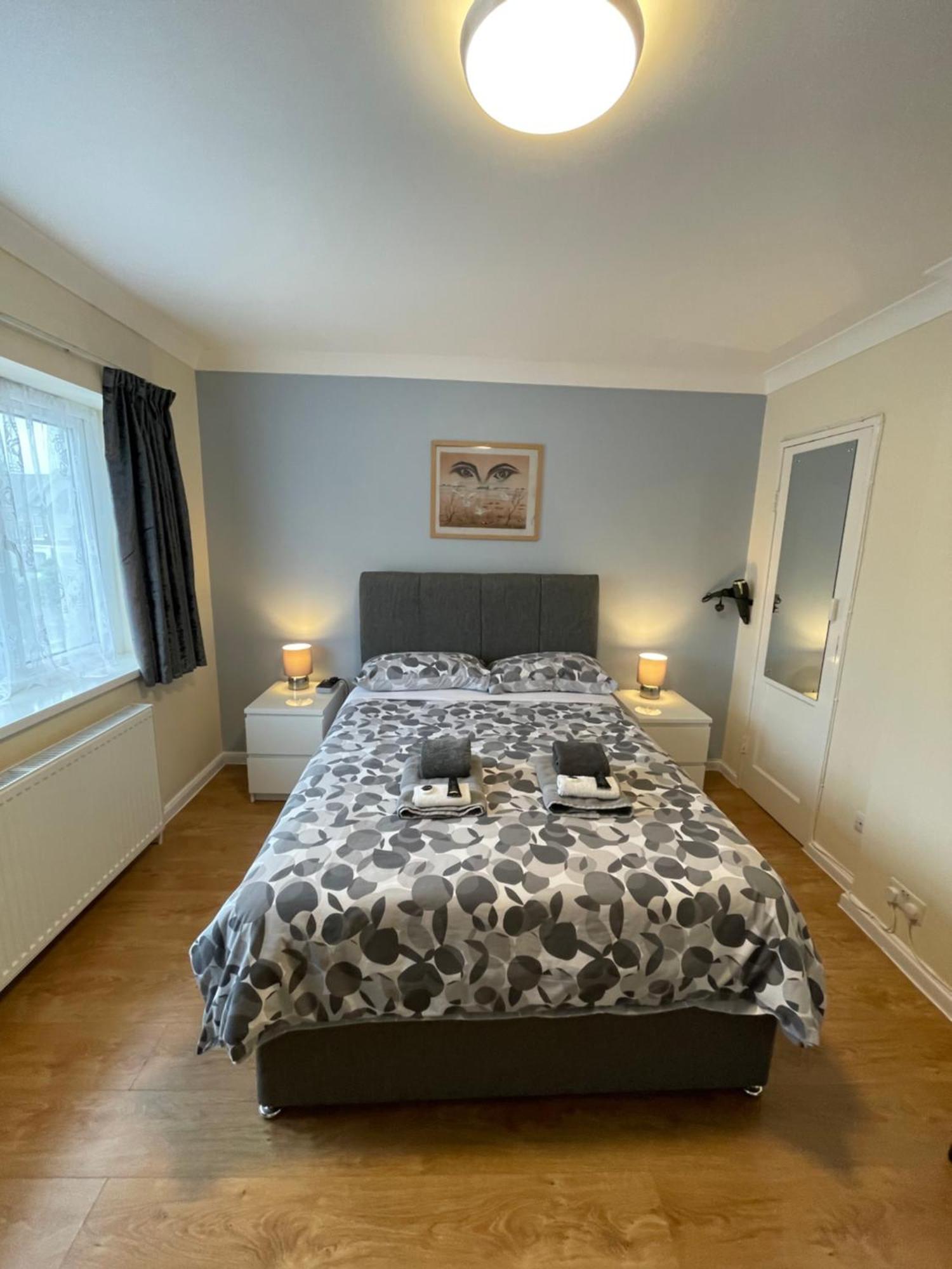 Kensal Lodge 2 Guest House London Bagian luar foto